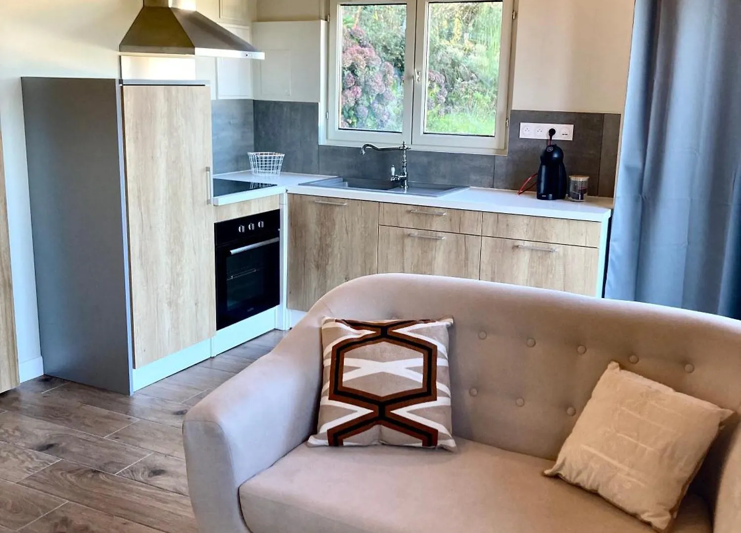 Scorfel Lodge, Northwood, Bain Nordique, Terrasse Trégastel شاليه